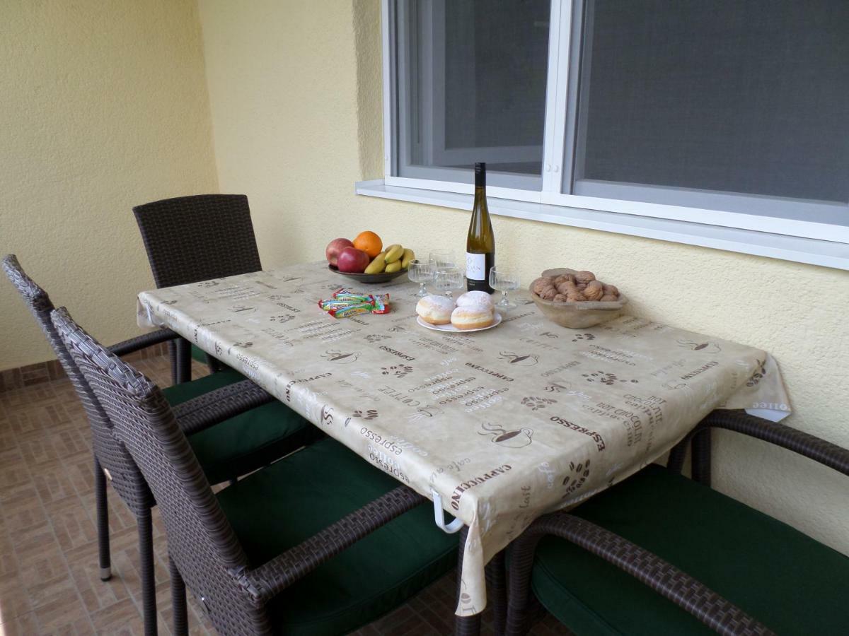 Szabadidő Vendégház Revfulop Exterior foto
